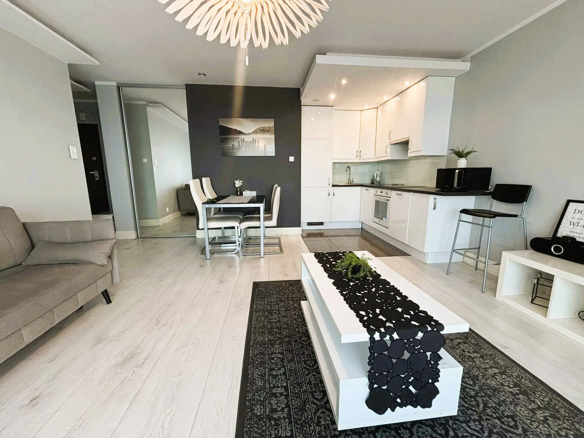 Apartamenty Branickiego, 3 pokoje. winda, garaż